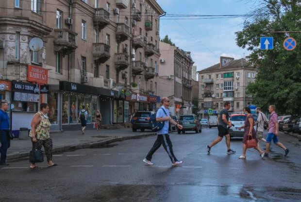 Лето устроит холодный душ жителям Днепра: погода на 11 августа
