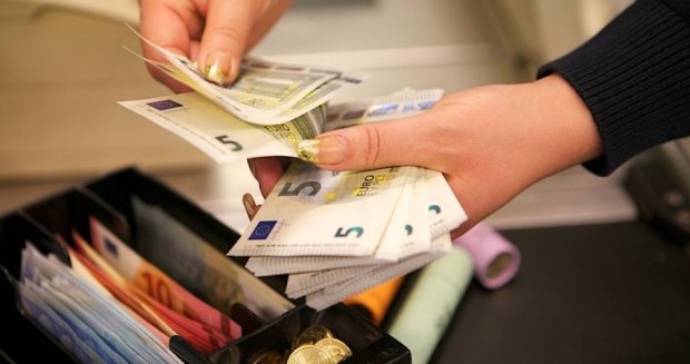 В Европе поменяли деньги: жителям ЕС прийдется привыкнуть к новым денежным знакам