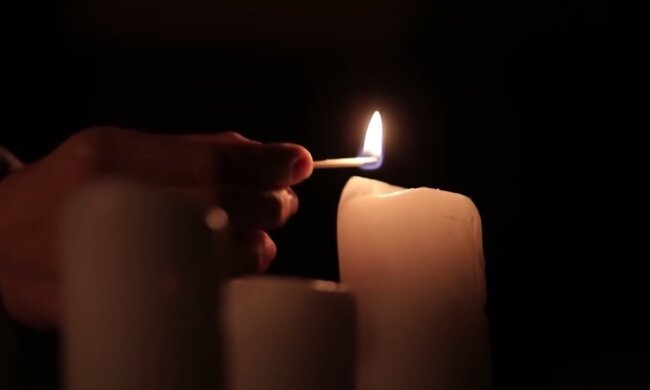 Свічка. Фото: YouTube, скрін