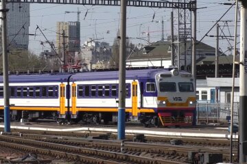 Електричка. Фото: скріншот YouTube-відео