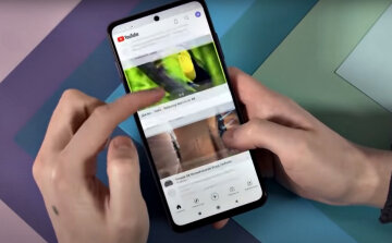 Смартфон. Фото: скриншот YouTube-видео.