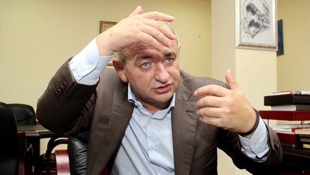 СМИ: Военный прокурор Матиос сбежал из Украины из-за конфликта с Порошенко