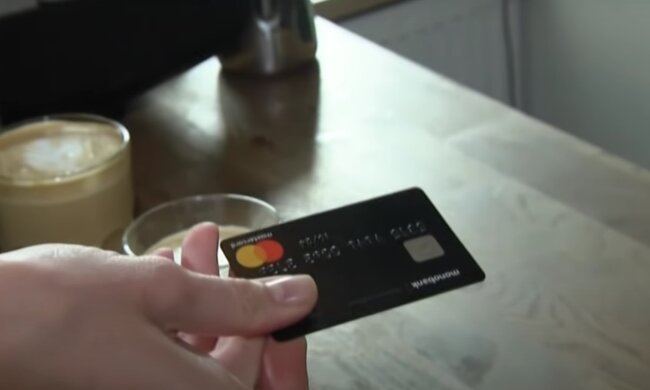 Банковская карта. Фото: скриншот YouTube-видео