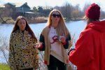Ольга і Маша Полякова. Фото: скріншот Youtube-відео.