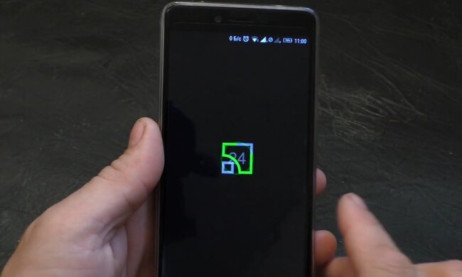 Смартфон. Фото: скриншот YouTube-видео