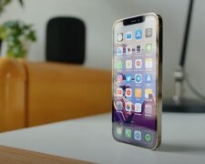 Ваш iPhone станет бесполезной коробочкой: Apple начнет блокировать все "серые" телефоны