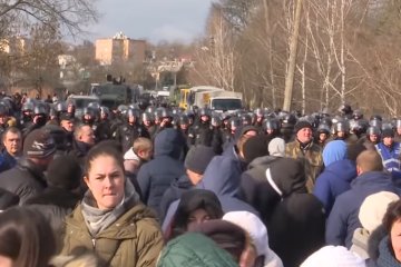 Протесты в Новых Санжарах, фото: скриншот с youtube