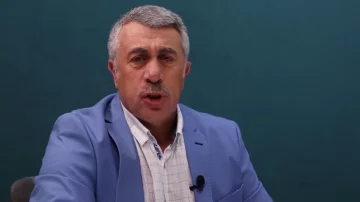 Доктор Комаровський. Фото: скріншот YouTube-відео