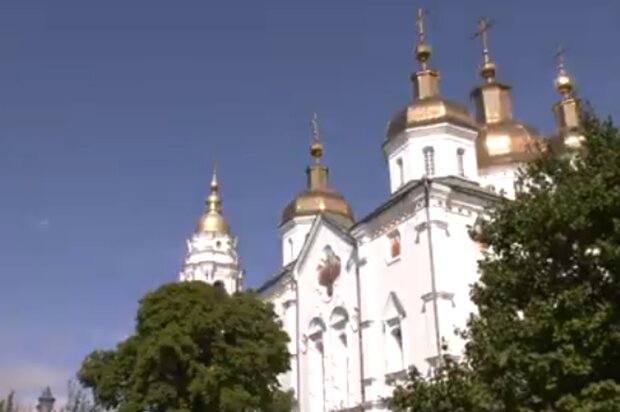 Монастир в Полтаві. Фото: скріншот YouTube-відео
