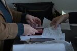 Подання документів. Фото: скриншот Youtube-відео
