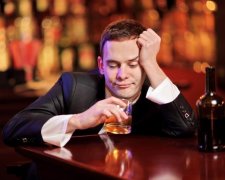 Ученые выяснили, что малые дозы алкоголя опасны для нормального человека
