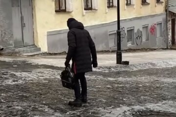 Гололед. Фото: скриншот YouTube-видео