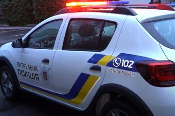 Патрульный получил огнестрельное ранение. Фото: скриншот YouTube