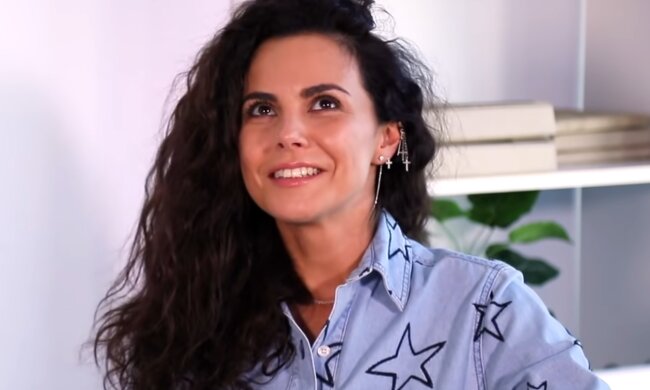 Настя Каменских.  Фото: скриншот YouTube-видео