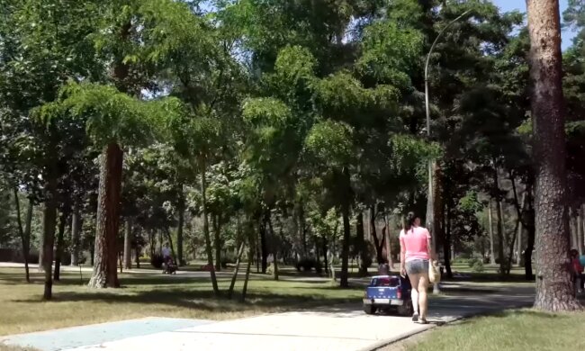 Спека. Фото: скріншот YouTube-відео