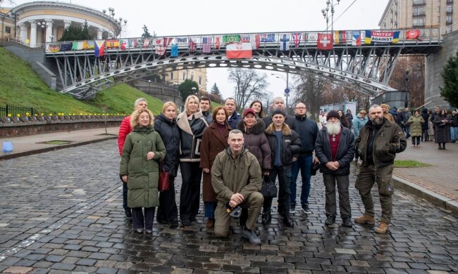Кличко, Палатный и команда «УДАР» почтили Героев Небесной Сотни в День Достоинства и Свободы