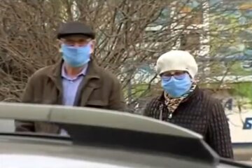 Пенсионеры. Фото: скриншот YouTube-видео