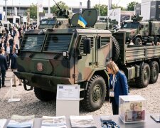 Tatra броньована вантажівка Force