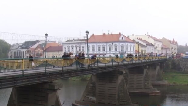 Міст. Фото: скріншот YouTube-відео