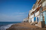 Пристани разрушены, пляжи пустуют: показали снимки оккупированного Крыма в самый разгар сезона