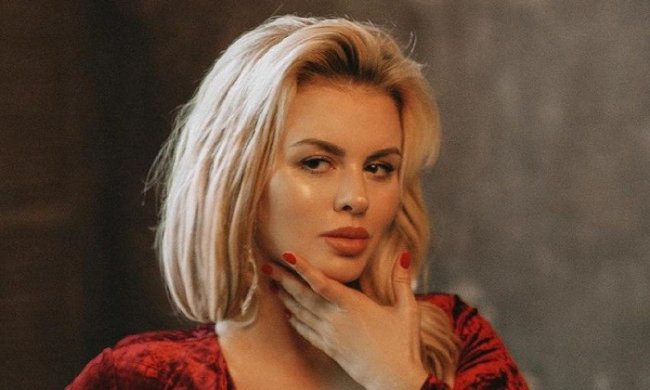 Анна Семенович. Фото: instagram.com/ann_semenovich/