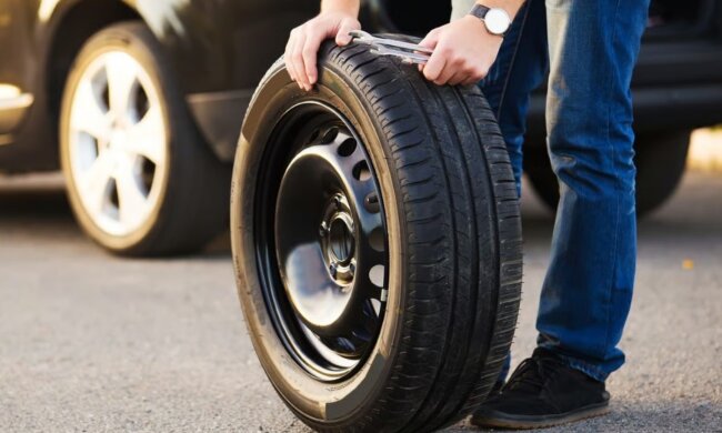 Водіям загрожує штраф за "запаску". Фото: Telegram