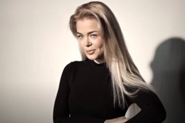 Алина Гросу: Скриншот YouTube