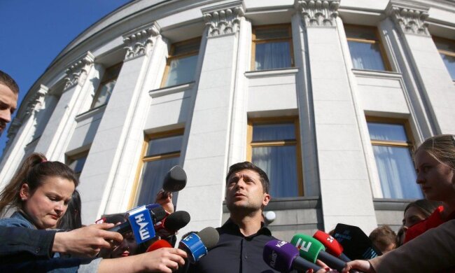 Итоги «черной среды»: пьяный Мосийчук, траурное СНБО у Зеленского и вторжение Саакашвили в Украину