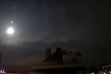 Спалах, скріншот із YouTube