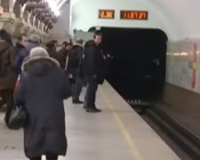 Названа дата, когда может заработать метрополитен в Киеве. Фото: скриншот Youtube