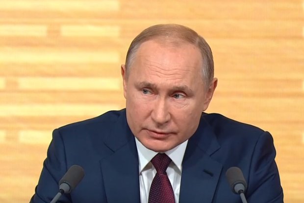 Владимир Путин дает ежегодную пресс-конференцию, фото: скриншот с YouTube