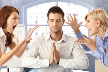 Обходите их десятой дорогой: названы самые агрессивные знаки Зодиака