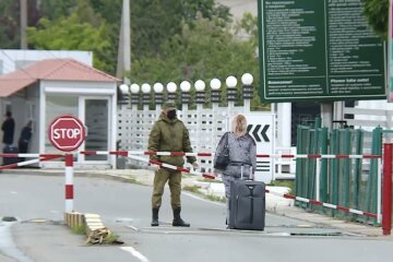 Студентів нарешті потішили: хто тепер зможе без проблем виїхати з України