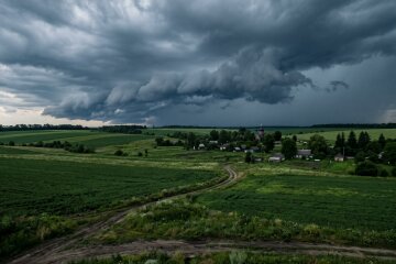 погода Київщина дощ гроза літо