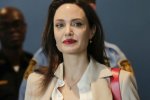 Ролик где Анджелина Джоли позирует голой в рекламе известного бренда уже набрал миллион просмотров. Ох, красотка!
