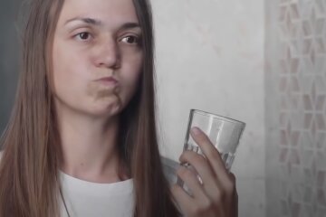 запах з рота, скріншот з YouTube