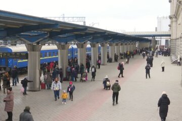 Поїзд "Укрзалізниці". Фото: скрін YouTube-відео