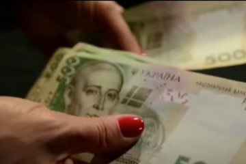 Карантин отразится на размере средней зарплаты в Украине. Фото: скриншот YouTube