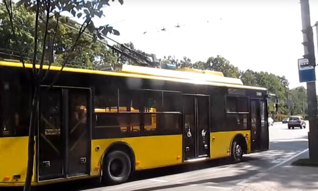 Тролейбус. Фото: скріншот YouTube-відео