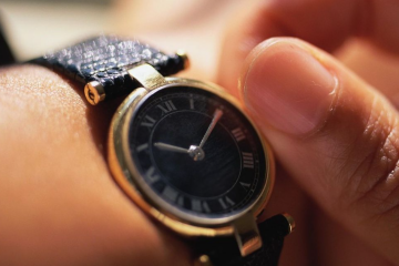 Українців попередили про переведення годинника на зимовий час - названо дату