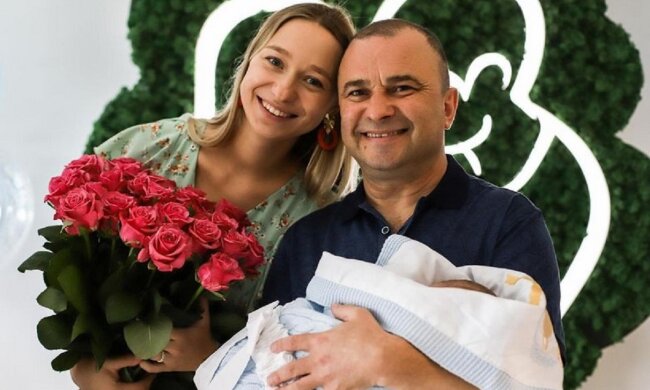 Виктор Павлик с женой. Фото: скриншот Instagram