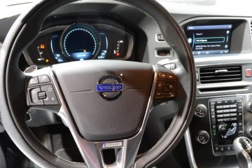 Салон автомобиля Volvo, фото: www.avolvo.ru
