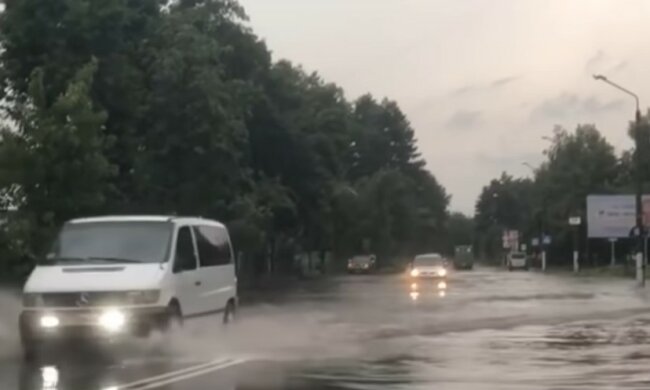 Погодные коллизии. Фото:  скриншот Youtube