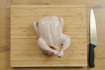 Курица. Фото: YouTube