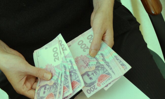 Зарплата. Фото: Информационный портал ВЕРЖЕ