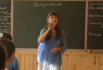 Урок в школе. Фото: скриншот YouTube-видео