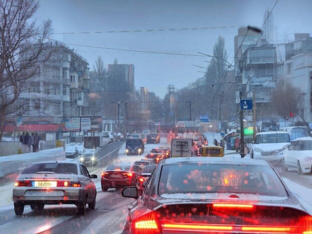 Какие изменения в ПДД заработали с 1 марта? Фото: Стена