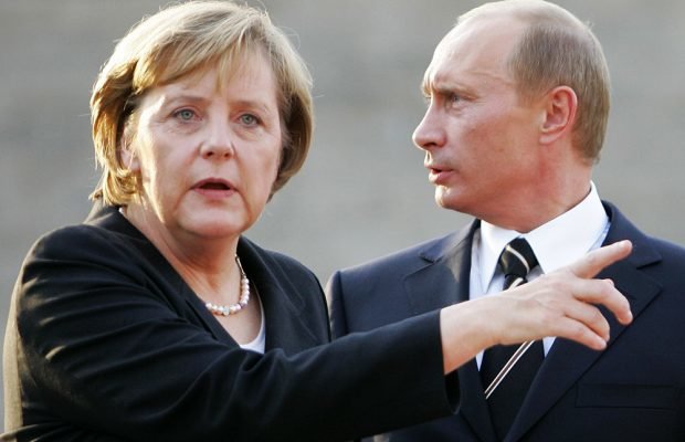 Меркель созвонилась с Путиным: обсудили "нормандскую четверку" и транзит газа по Украине. Подробности