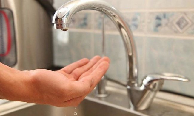 Жители городов Донбасса опять без воды из-за очередной аварии на водоводе