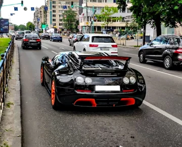 "Bugatti Veyron Grand Sport Vitesse WRC". Фото: topgir.com.ua